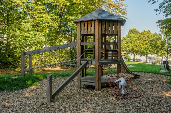 Große Sechseckhütte mit Dach 